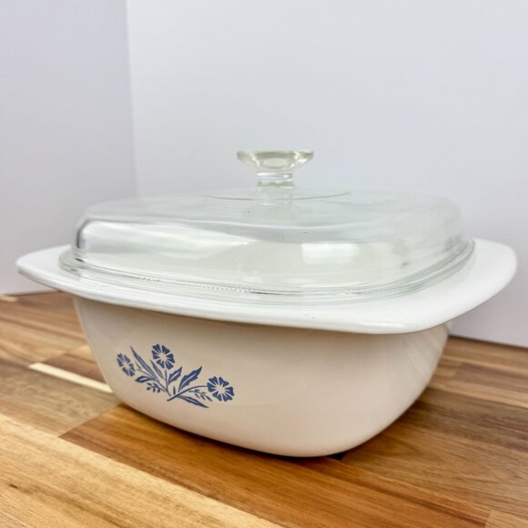 Vintage Corning Ware Blue‎ Cornflower P-34-B Casserole Dutch Oven W Lid 4 Quart - Picture 2 of 8